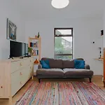 Charming 2Bd House In Dublin