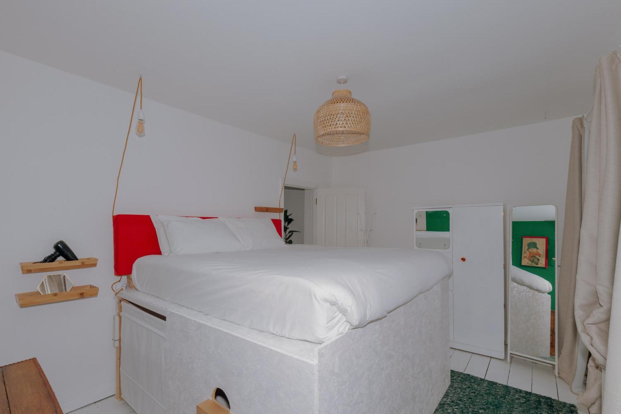 Charming 2bd House In * Dublin