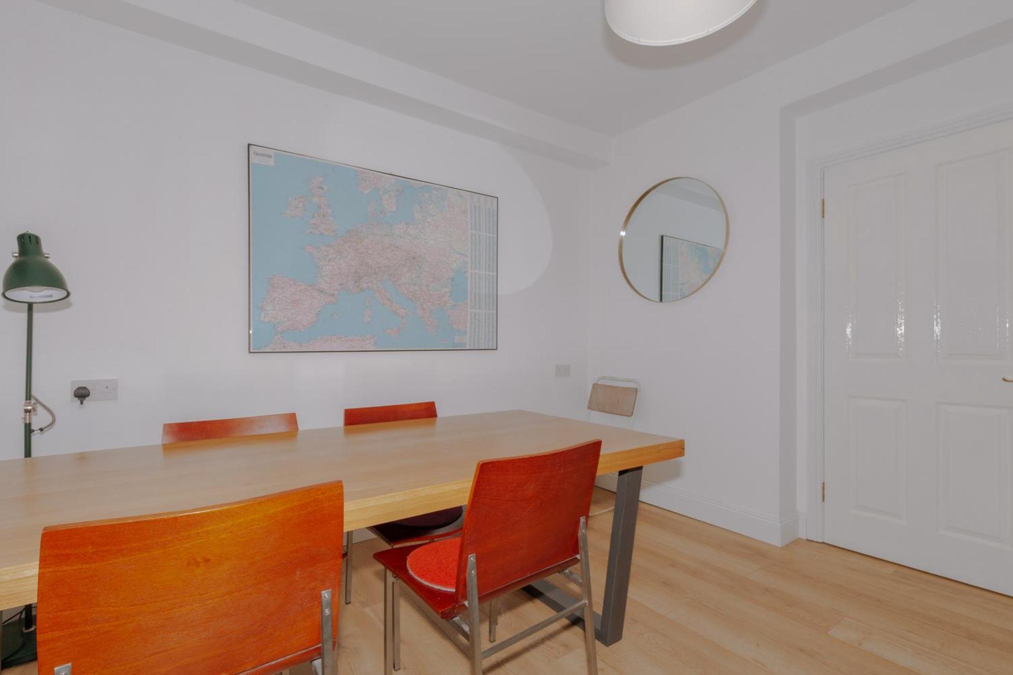 Charming 2bd House In Apartment Dublin