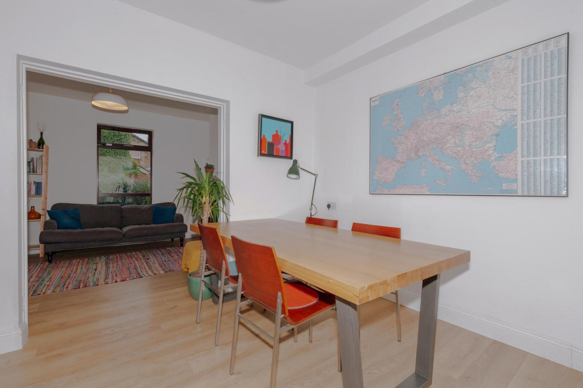 Charming 2bd House In Apartment Dublin