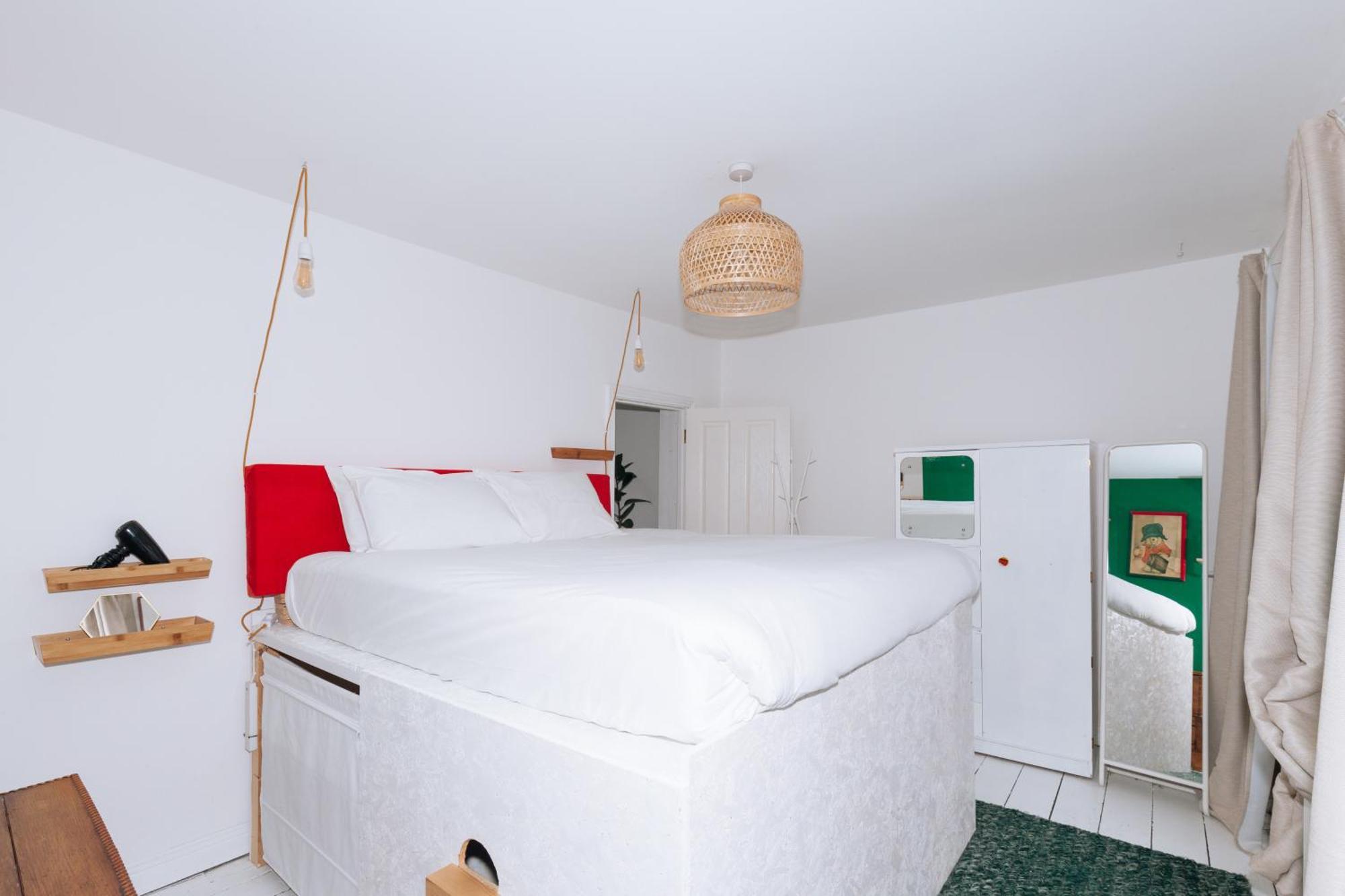 Charming 2bd House In * Dublin