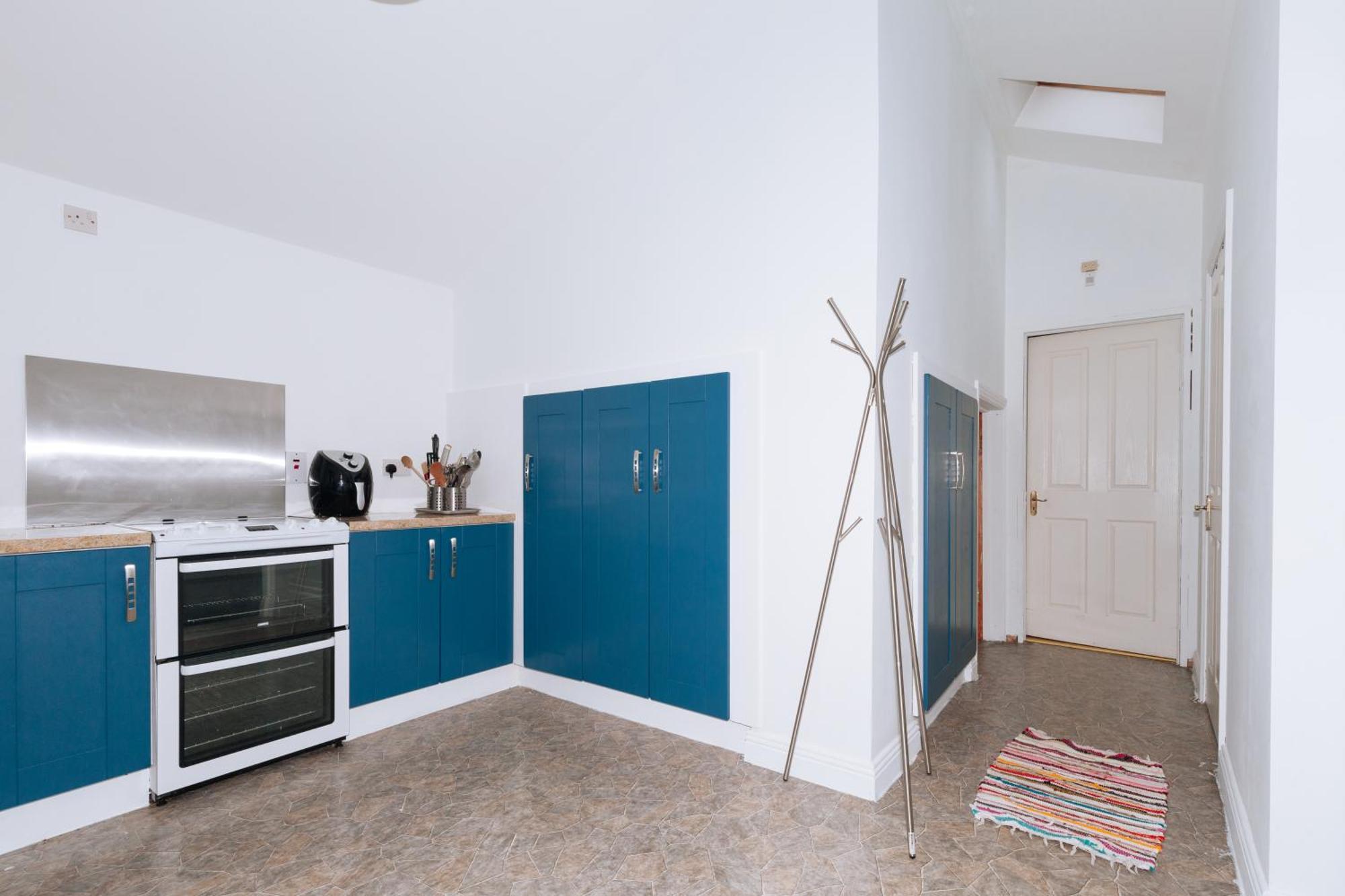 Charming 2bd House In Dublin
