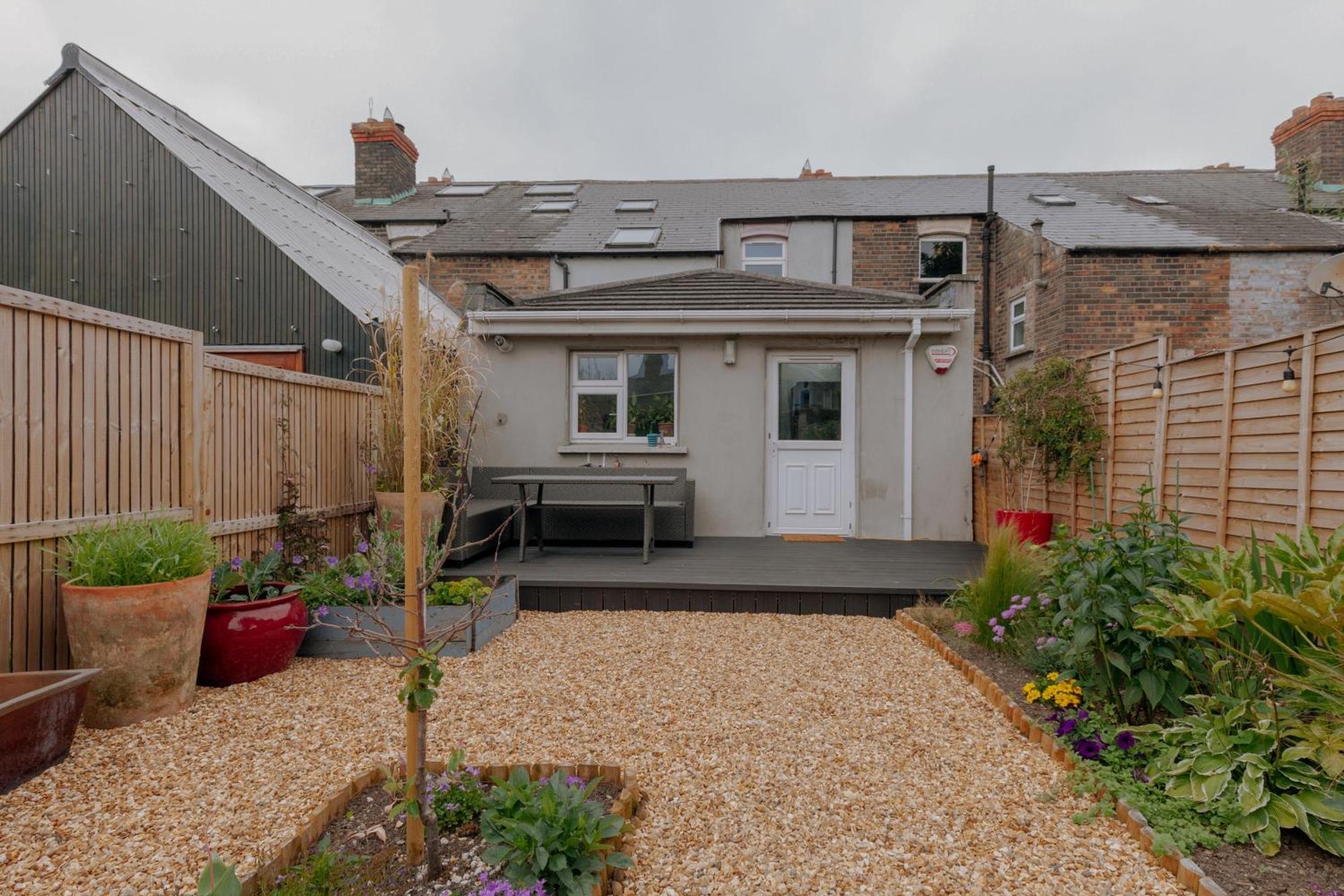 Charming 2bd House In * Dublin