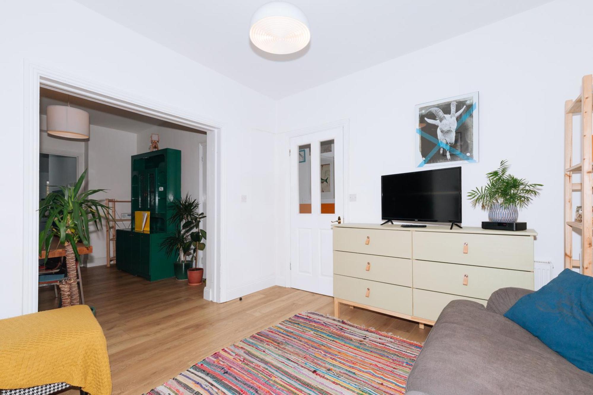 Apartment Charming 2bd House In
