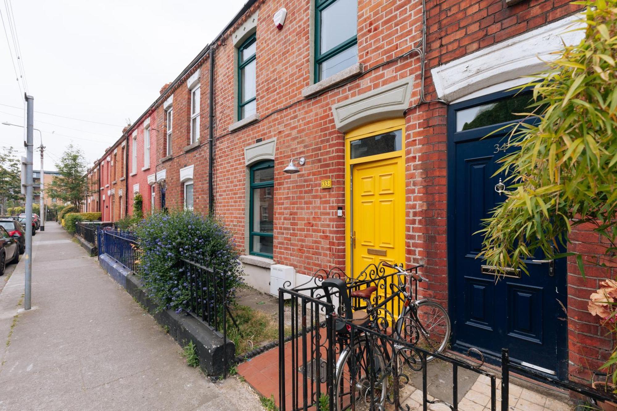 Apartment Charming 2bd House In